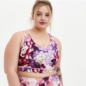 Torrid low impact wireless impact Sport Bra